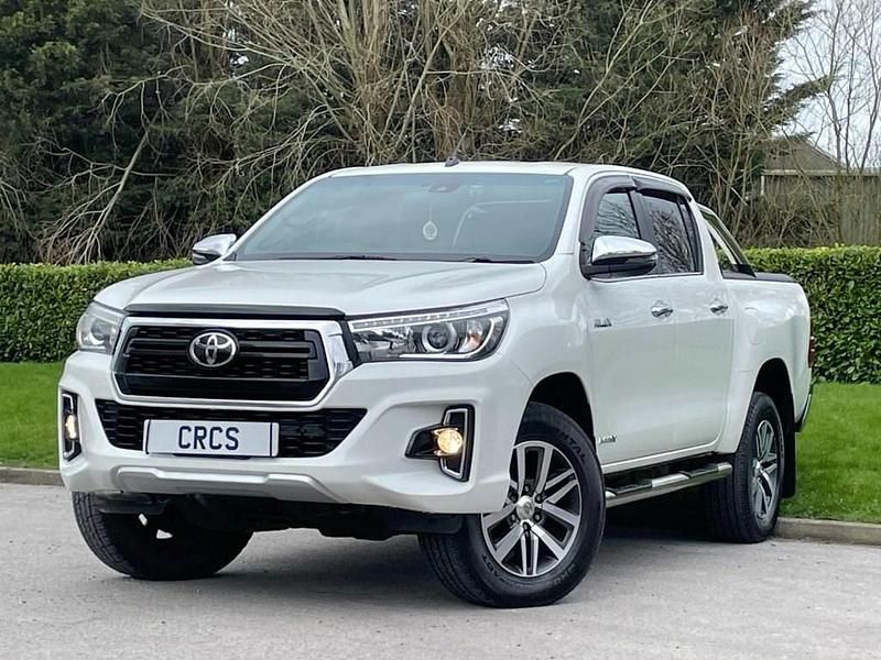 Used Toyota HiLux 2018 White Pickup