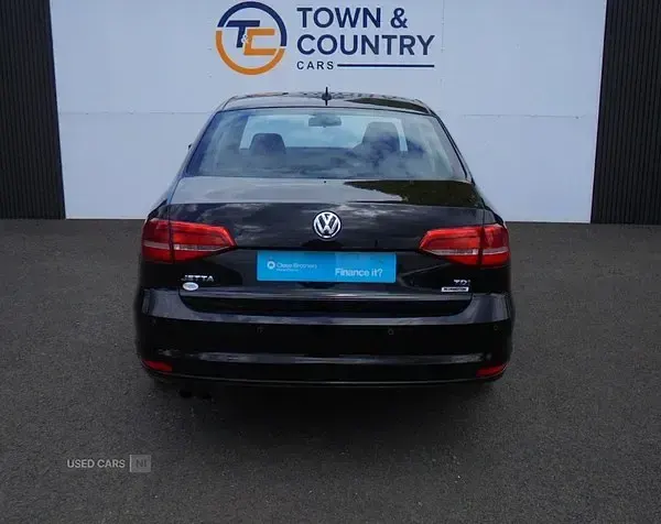 Usado VW Jetta SE 150 HP (110 kW) 2015 Preto Sedan