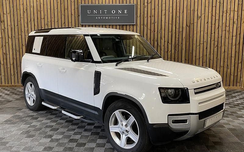 Used 2024 Land Rover Defender SE SUV | £45,500 (Super price) - Image 1/4