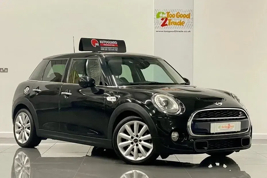Used Mini Cooper S Hatch 170 HP (125 kW) 2016 Black Hatchback