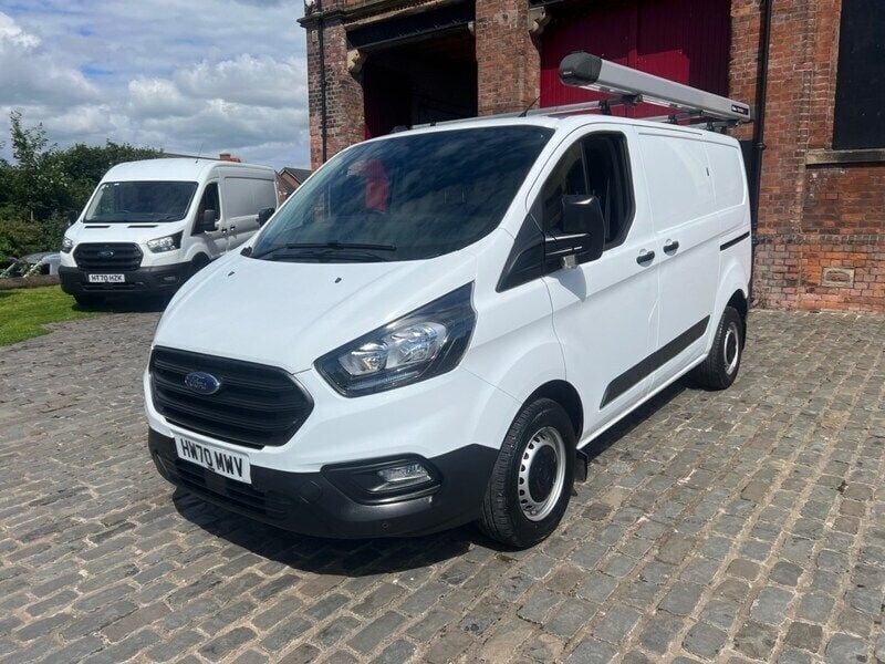 Used Ford Transit Custom 130 HP (95 kW) 2020 White Van
