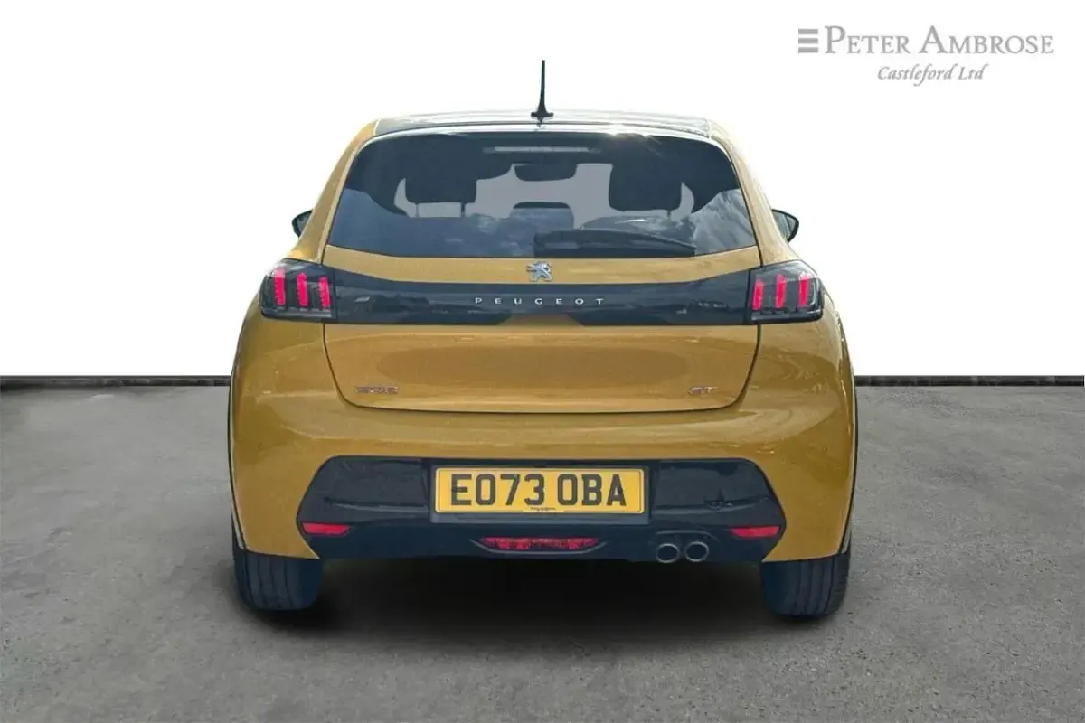 Used Peugeot 208 GT 129 HP (94 kW) 2023 Yellow Hatchback