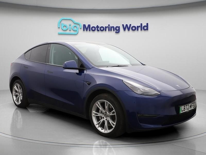 Blue Used 2022 Tesla Model Y Long Range AWD SUV | £23,000 (Fair price) - Image 1/4