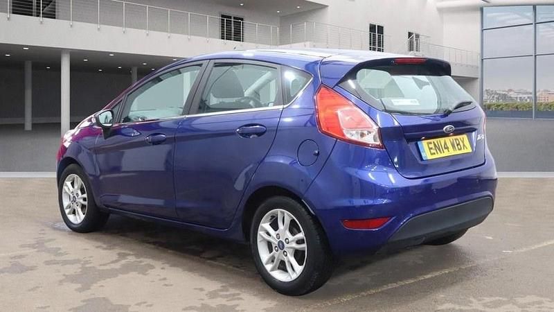 Used Ford Fiesta Zetec 82 HP (60 kW) 2014 Blue Hatchback