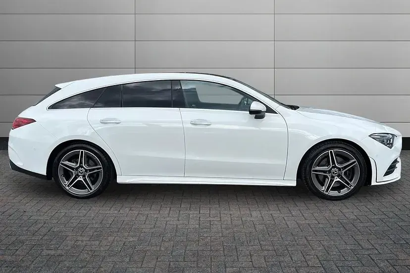 Used Mercedes CLA220 AMG Line Premium Plus 187 HP (137 kW) 2021 Polar white Sedan