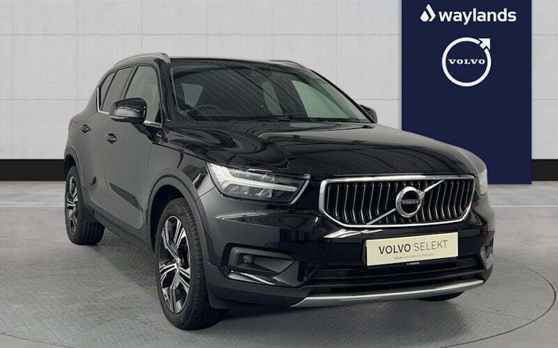 Used 2021 Volvo XC40 Inscription SUV | £22,990 (Fair price) - Image 1/4