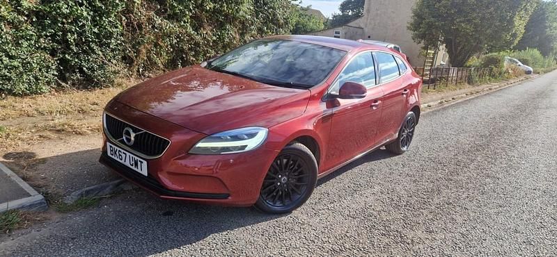 Red Used 2017 Volvo V40 Momentum Estate | £6,490 (Fair price) - Image 1/4