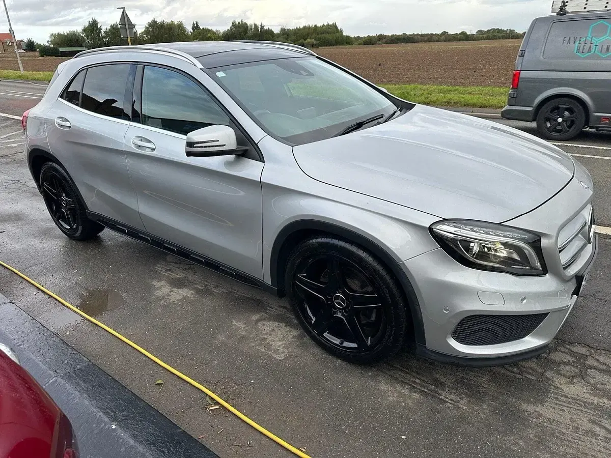 Used Mercedes GLA220 AMG line 170 HP (125 kW) 2014 Silver SUV