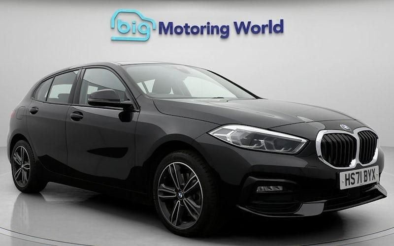 Used BMW 118 Sport Line 136 HP (100 kW) 2021 Black Hatchback
