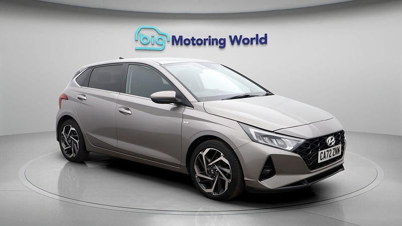 Used Hyundai i20 Premium 99 HP (72 kW) 2023 Hatchback