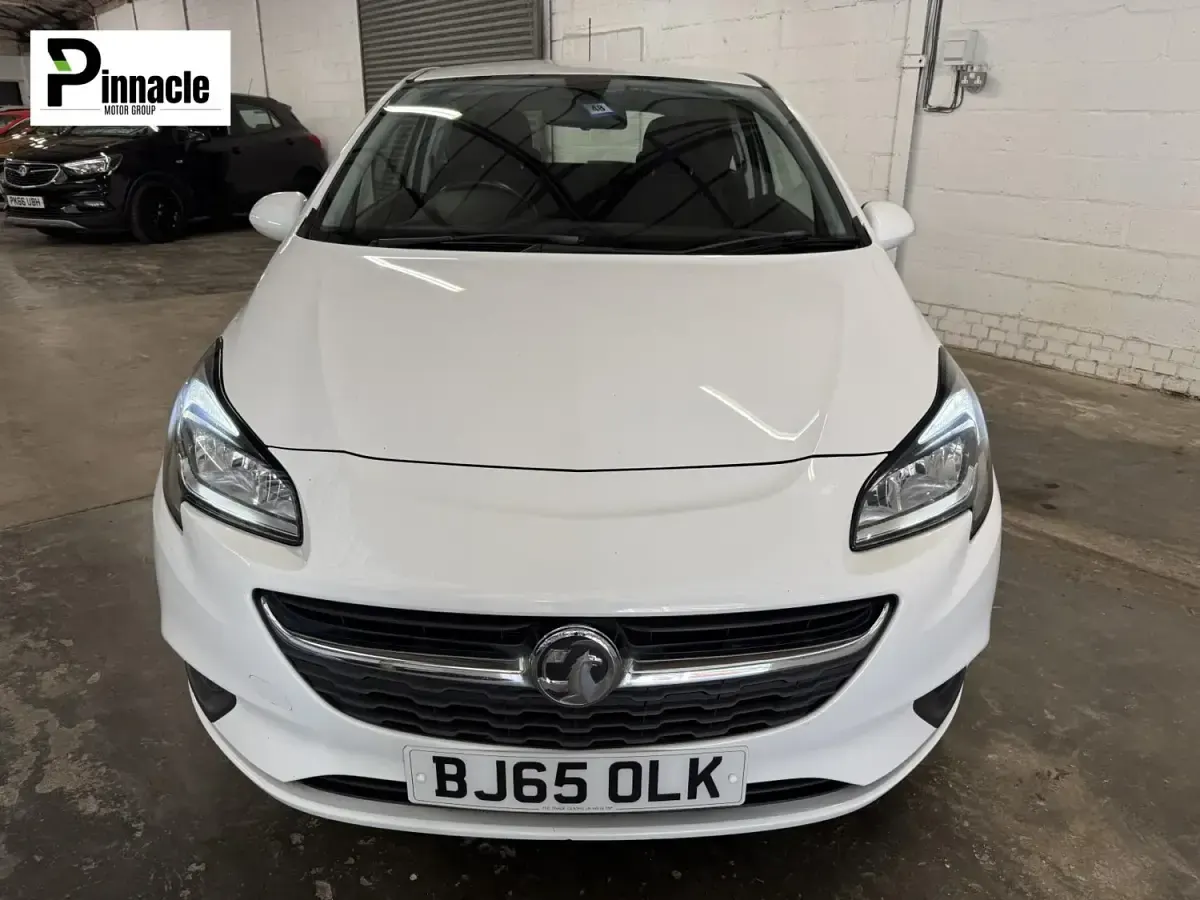 Second-hand Vauxhall Corsa 70 CP (51 kW) 2015 Alb Hatchback