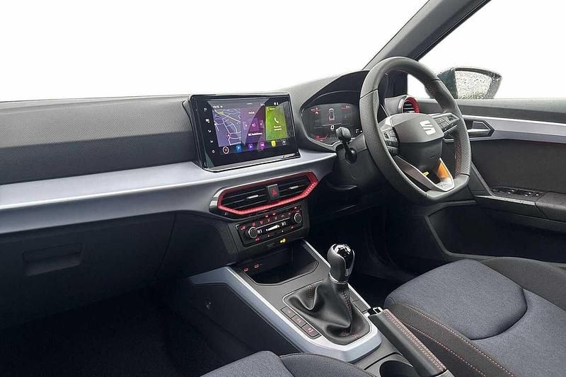 New Seat Arona FR 2026 Midnight black grey roof SUV