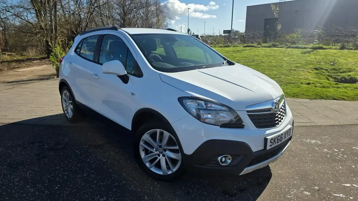 Used Vauxhall Mokka 115 HP (84 kW) 2017 White SUV