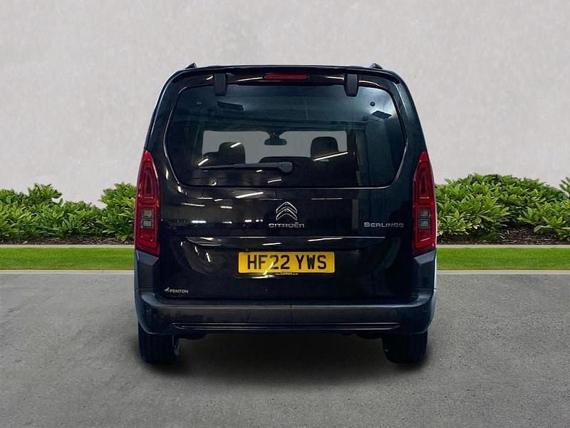 Used Citroën Berlingo XTR 128 HP (94 kW) 2022 Black MPV