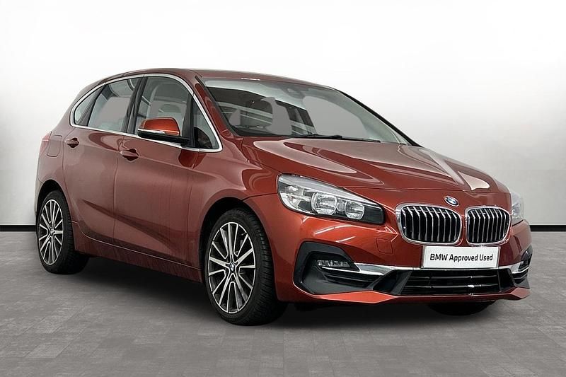 Used BMW 220 Active Tourer Luxury Line 192 HP (141 kW) 2019 Orange MPV