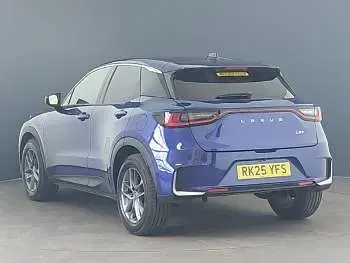 Used Lexus LBX 136 HP (100 kW) 2025 Blue SUV