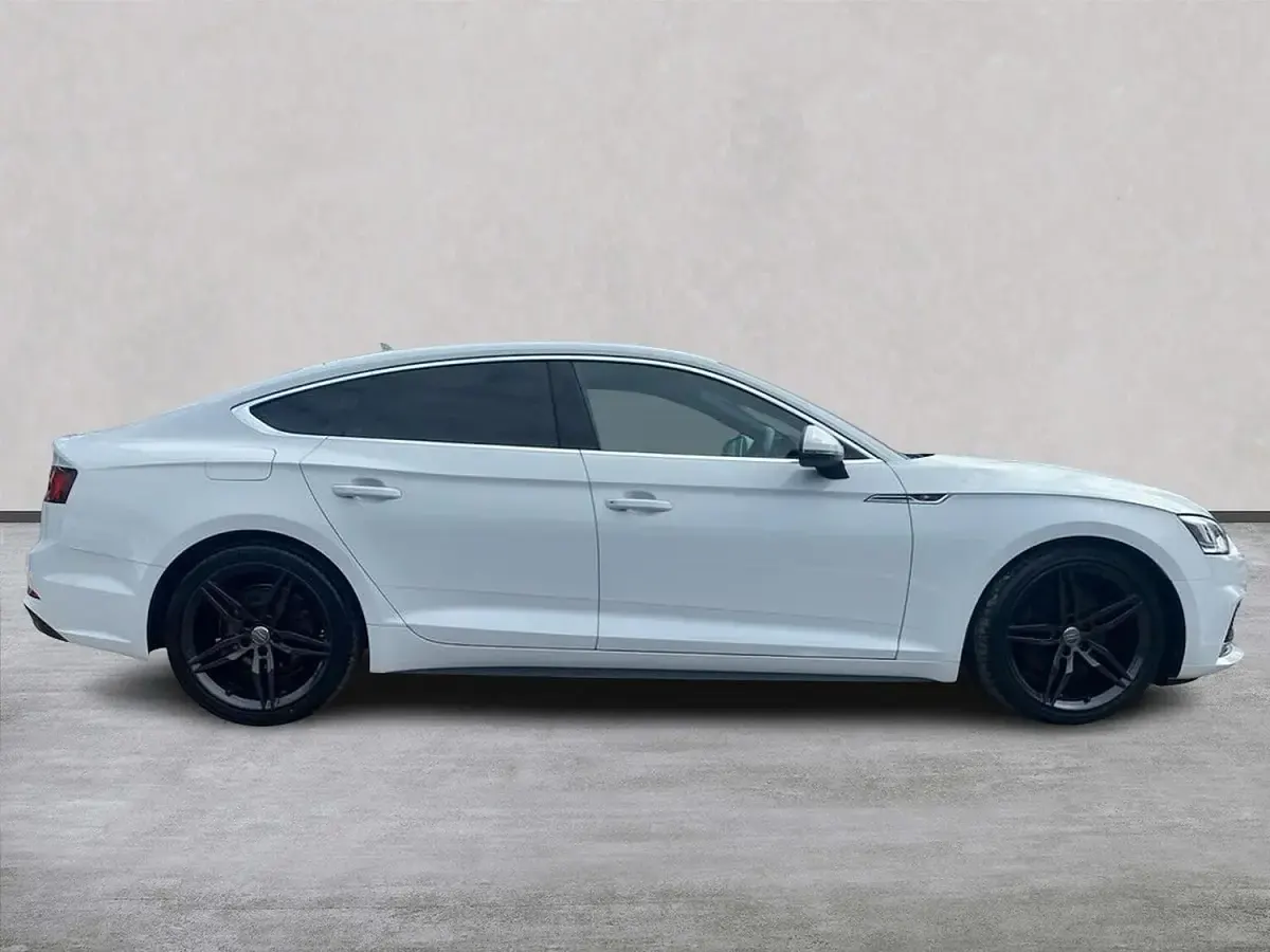 Used Audi A5 Sportback S-Line 190 HP (139 kW) 2019 White Hatchback