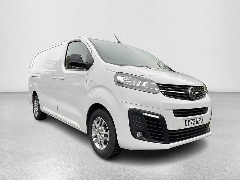 White Used 2022 Vauxhall Vivaro Sportive Van | £9,490 (Fair price) - Image 1/4