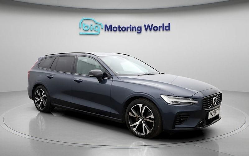Used Volvo V60 R-Design 349 HP (256 kW) 2021 Blue Estate