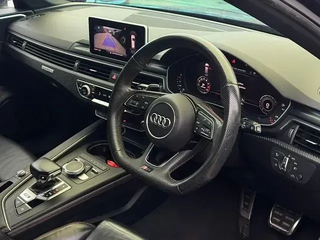Used Audi RS4 Comfort 450 HP (330 kW) 2018 Blue Estate