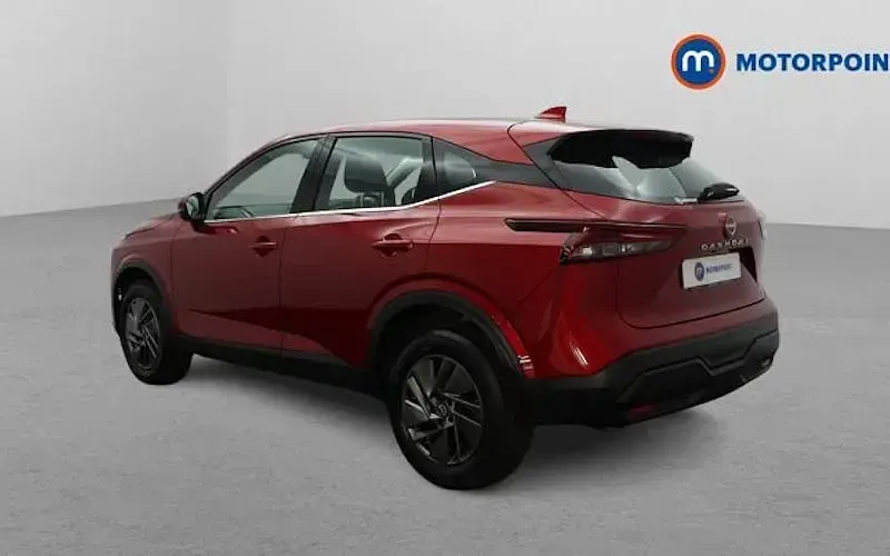 Used Nissan Qashqai Acenta Premium 140 HP (102 kW) 2023 Red SUV