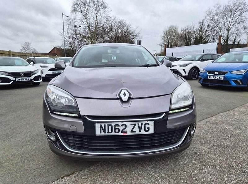 Used Renault Mégane III Dynamique 2013 Grey Hatchback