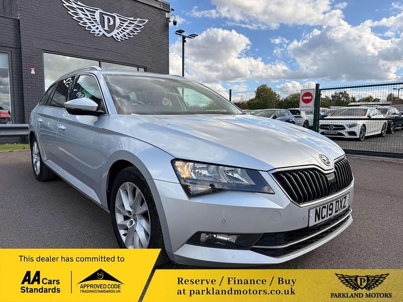 Silver Used 2019 Skoda Superb SE Technology Estate | £10,395 (Fair price) - Image 1/4