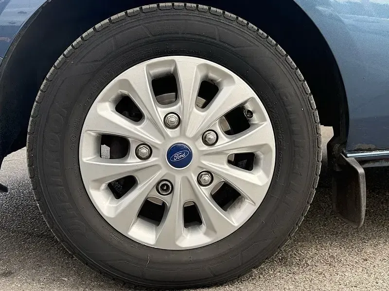 Używany Ford Transit Custom Limited 130 KM (95 kW) 2021 Niebieski Van