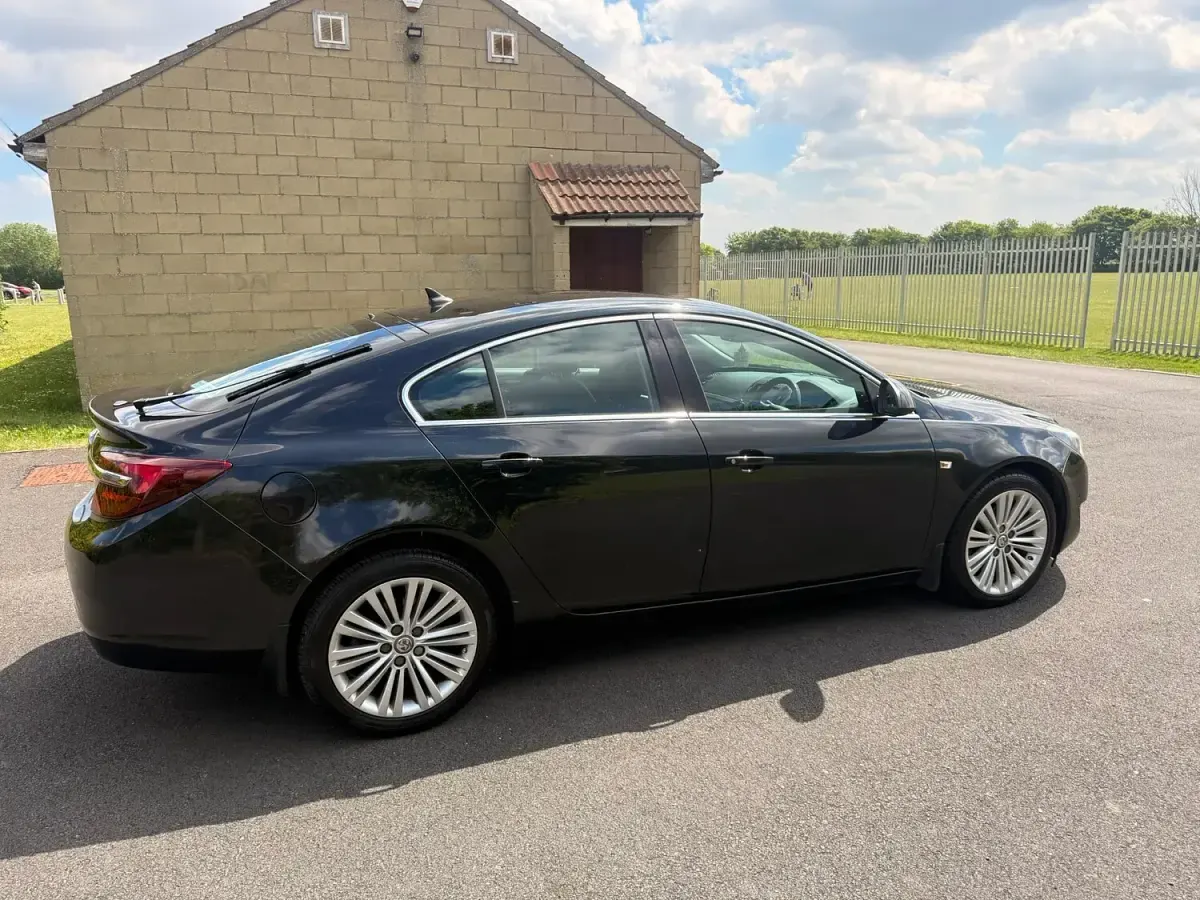 Used Vauxhall Insignia 2015 Black Hatchback