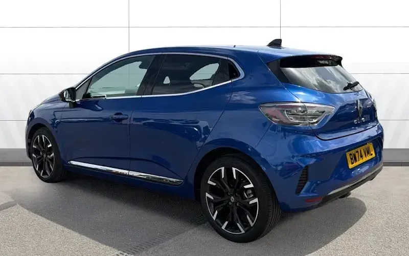 Used Renault Clio Techno 143 HP (105 kW) 2025 Blue Hatchback