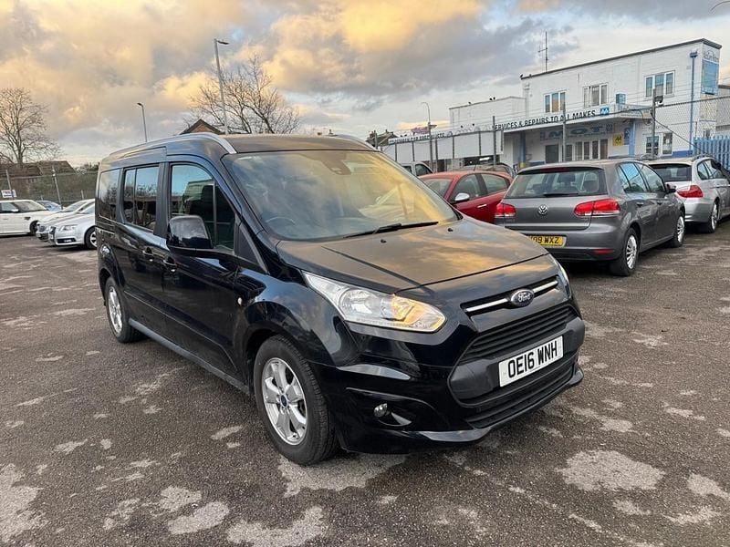 Used Ford Tourneo Connect Titanium 120 HP (88 kW) 2016 Black MPV