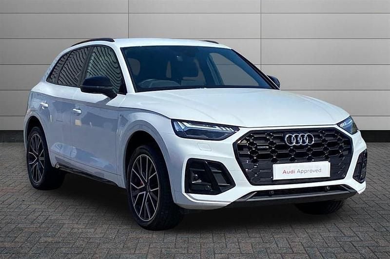 Used Audi Q5 Comfort 265 HP (194 kW) 2022 Glacier white SUV