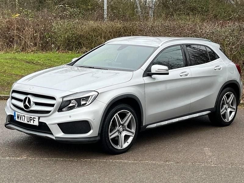 Silver Used 2017 Mercedes GLA200 Executive SUV | £11,700 (Good price) - Image 1/4