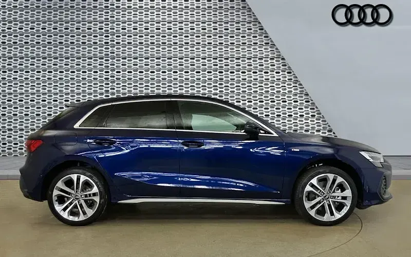 Used Audi A3 Sportback e-tron S-Line 204 HP (150 kW) 2026 Blue Hatchback