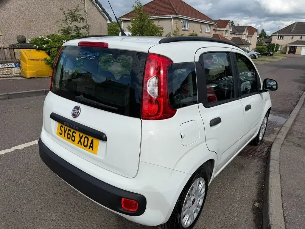 Used Fiat Panda Easy 69 HP (50 kW) 2016 White Hatchback