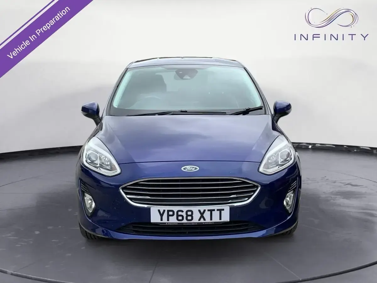 Used Ford Fiesta Zetec 100 HP (73 kW) 2018 Blue Hatchback