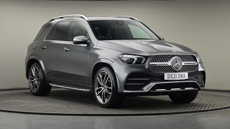Selenite gray metallic finish Used 2021 Mercedes GLE350 AMG line SUV | £37,100 (Fair price) - Image 1/4
