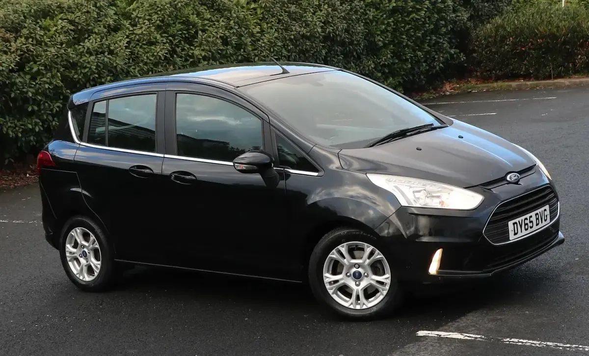 Used Ford B-MAX Zetec 100 HP (73 kW) 2015 Black MPV