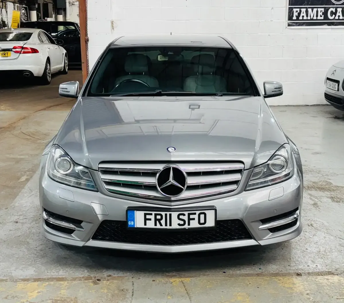 Used Mercedes C200 136 HP (100 kW) 2011 Silver Sedan