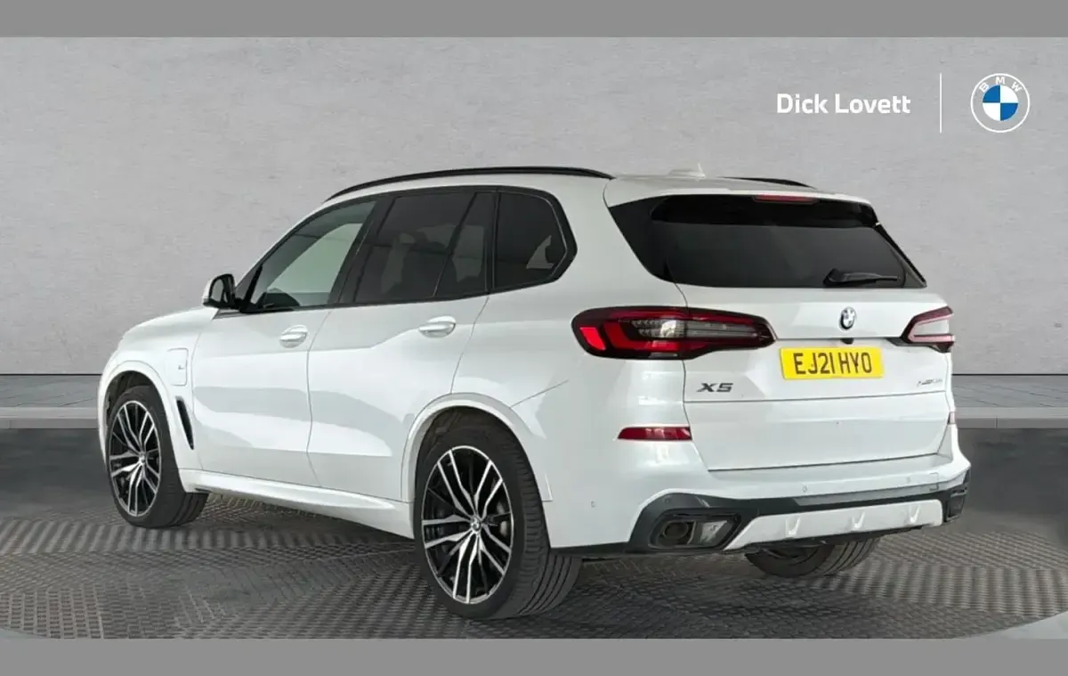 Used BMW X5 M Sport 394 HP (289 kW) 2021 White SUV