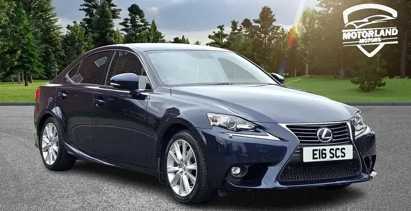Used Lexus IS300h 219 HP (161 kW) 2015 Blue Sedan