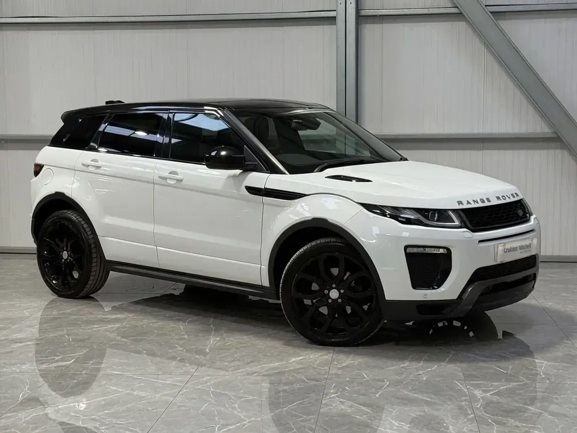 Used Land Rover Range Rover evoque HSE Dynamic 180 HP (132 kW) 2017 White Estate