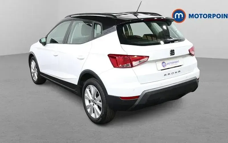 Used Seat Arona SE Technology 110 HP (80 kW) 2020 White SUV