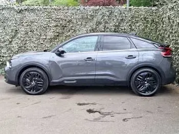 Begagnad Citroën e-C4 100 kW (136 HK) 2024 Grå Halvkombi