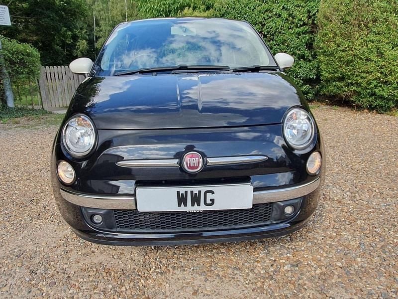 Usado Fiat 500 69 HP (50 kW) 2015 Preto Citadino