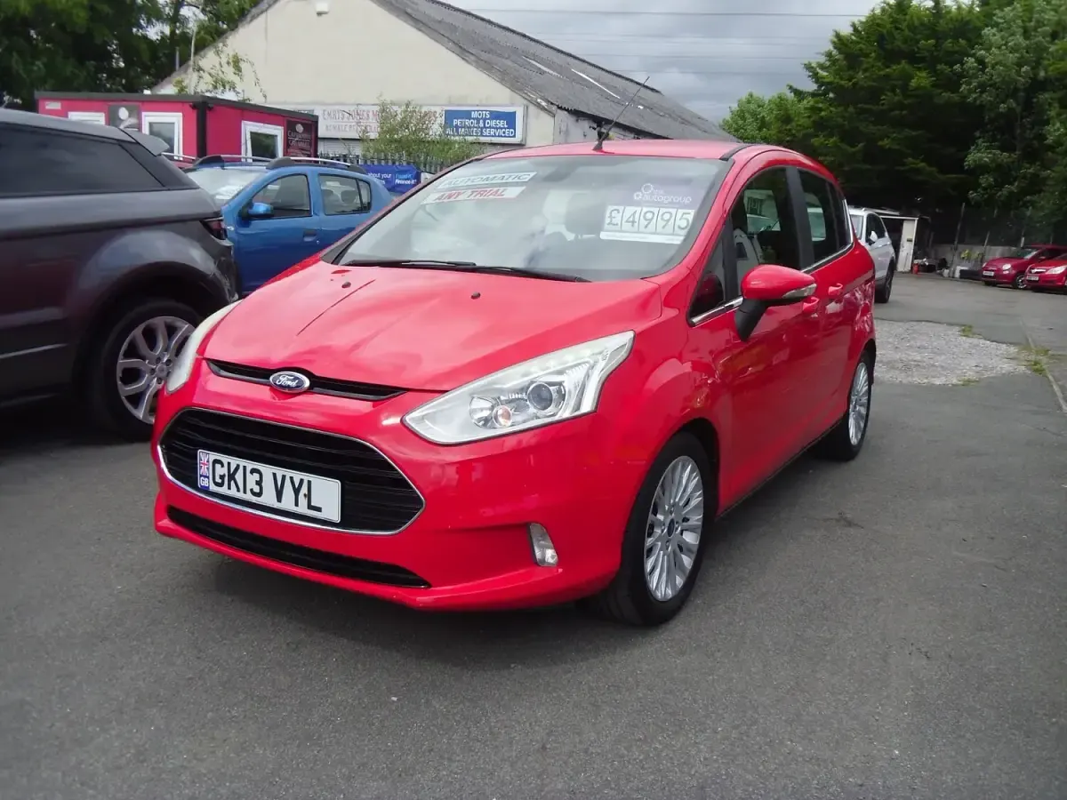 Used Ford B-MAX Titanium 105 HP (77 kW) 2013 Red MPV