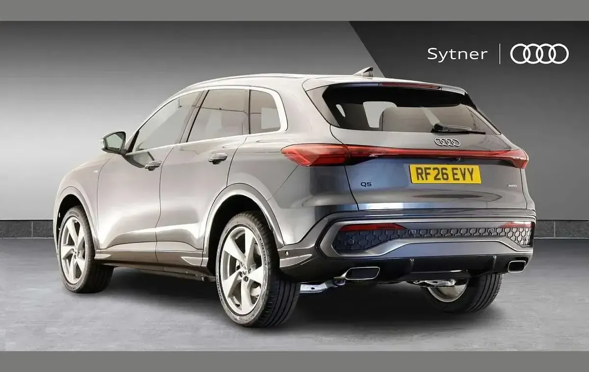 New Audi Q5 S-Line 200 HP (147 kW) 2026 Grey SUV