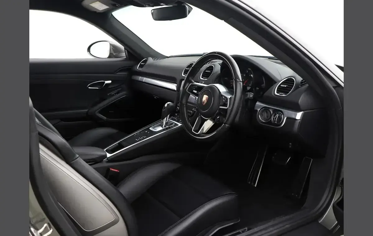 Used Porsche Cayman 394 HP (289 kW) 2024 Green Coupe