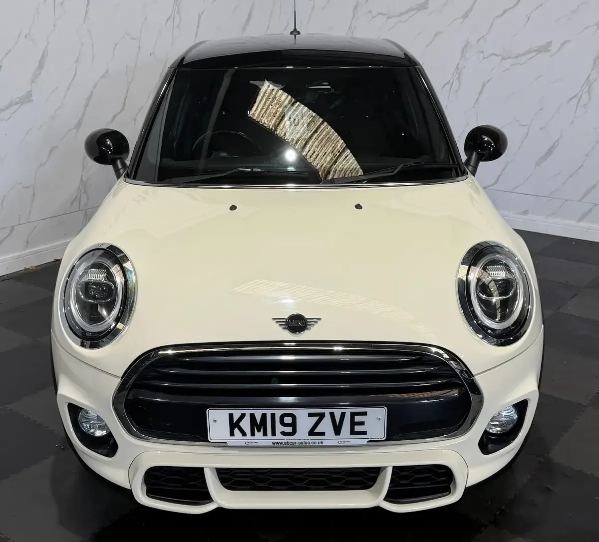 Used Mini Cooper Hatch 2019 White Hatchback