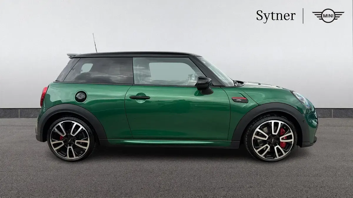 Used Mini John Cooper Works Hatch 231 HP (169 kW) 2022 British racing green iv Hatchback